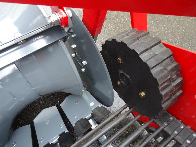 WEGA1600 PLUS nóż odcinający z rolką wciągającą