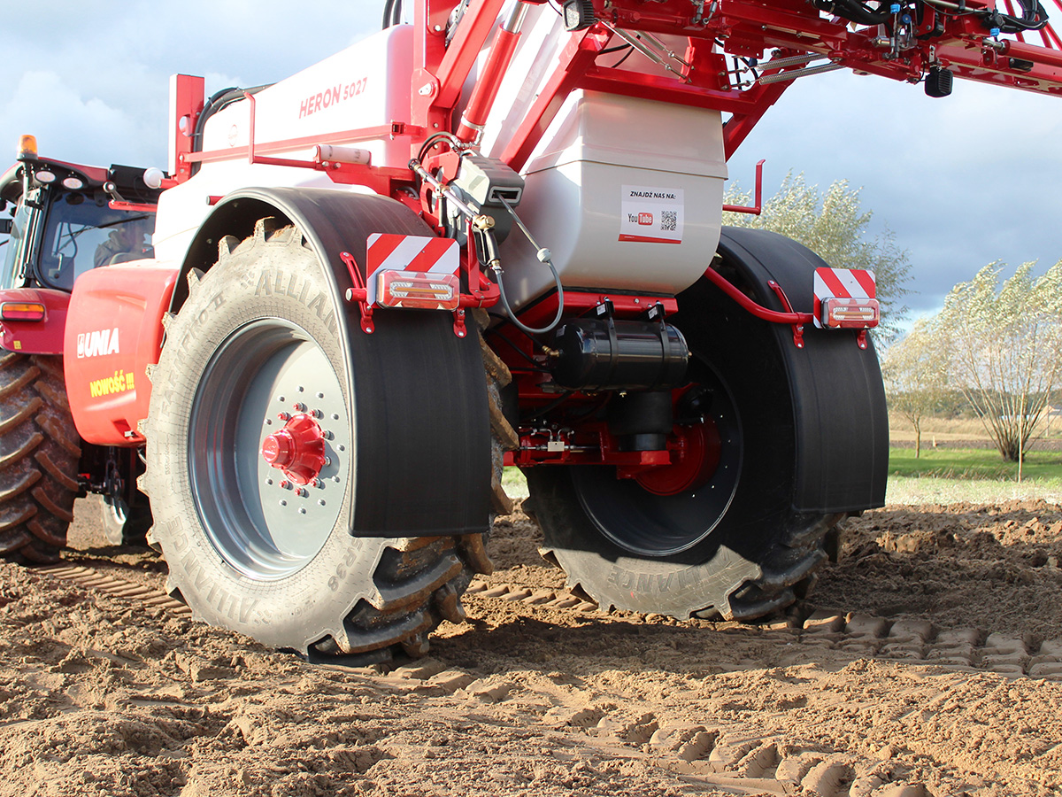 UNIA HERON 5027 skretna os