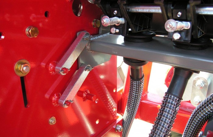 AMBER 1200 wieszak z przewodami wysiewającymi