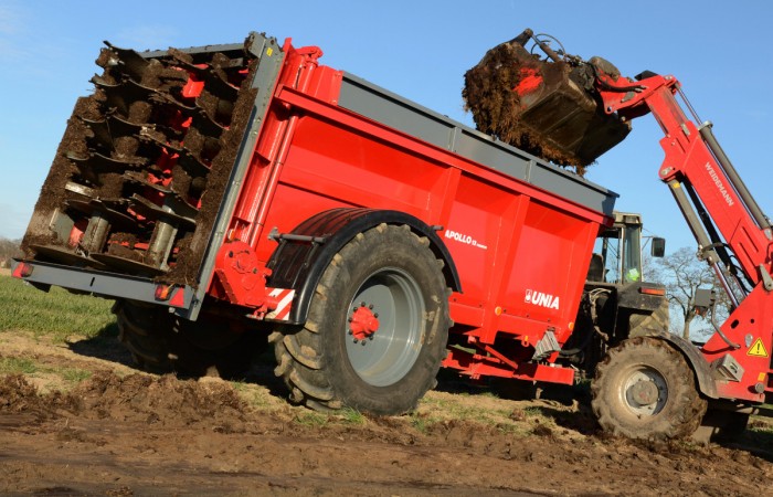 APOLLO_13_premium_001