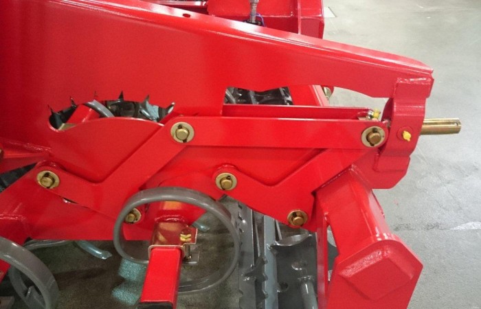 PLUS 400 - regulacja głębokości pracy agregatu