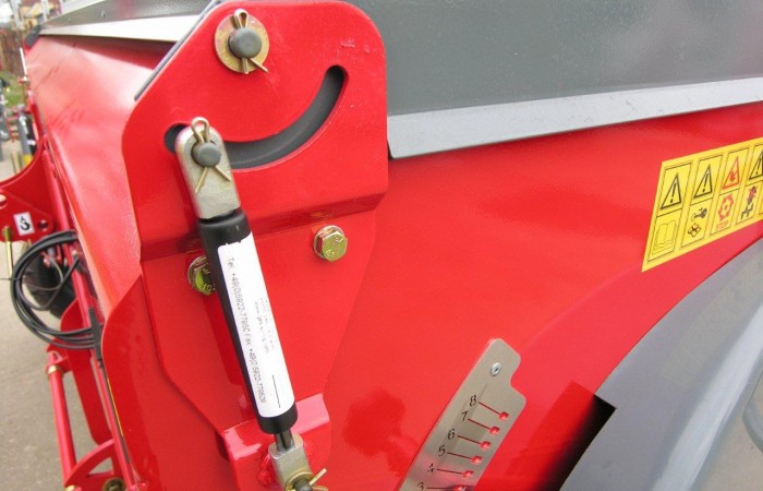 Polonez - sprężyna gazowa wspomagająca otwieranie skrzyni